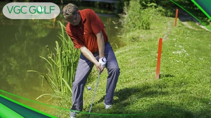 Luật bẫy nước trong golf và những điểm ĐẶC BIỆT golfer lưu ý