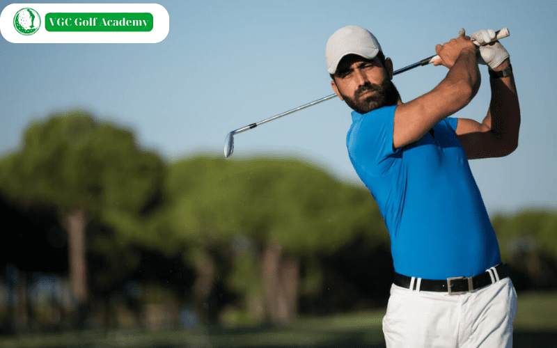 Các yếu tố ảnh hưởng đến tốc độ đầu gậy golf